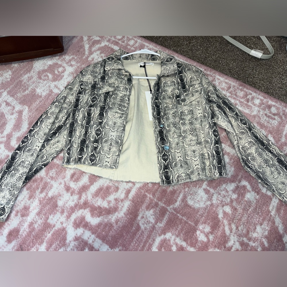 Snakeprint cropped jean jacket